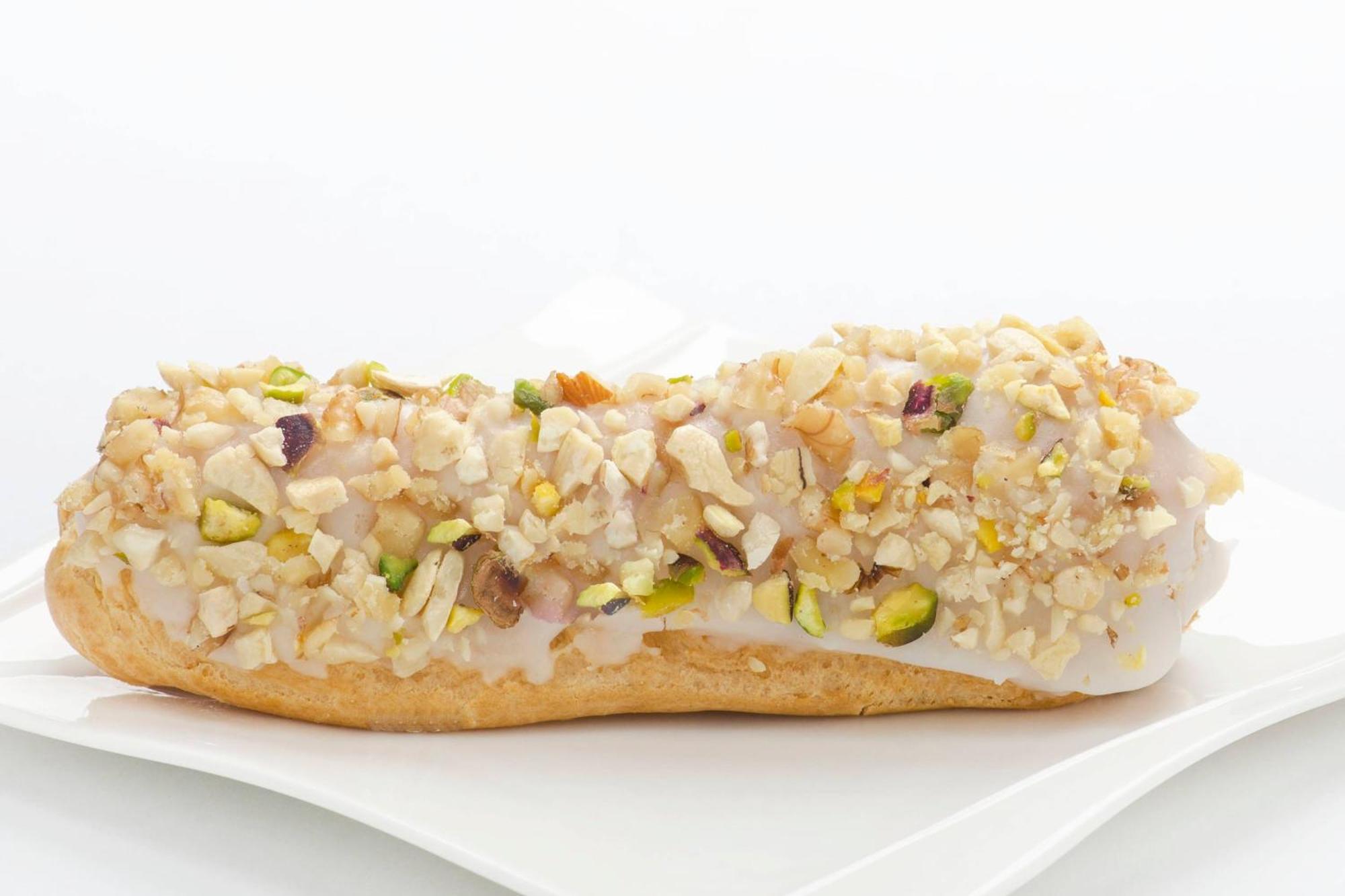 Le Meridien Al Khobar Exterior foto A traditional Italian pastry